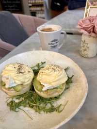 Vintage World Cafe & Flower