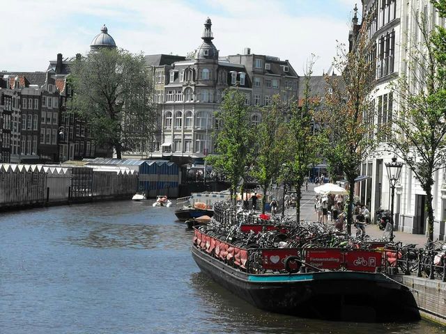 Ambling Through Amsterdam's Allure