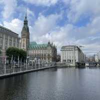 Enjoy a city trip to Hamburg while staying in the Le Meridien