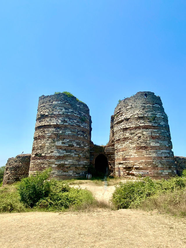 Hidden gem near Istanbul: Yoros Castle 🇹🇷