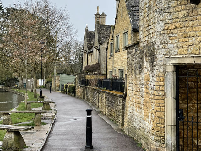 Escape to the Cotswolds: London to Bourton-on-the-Water by Train & Bus