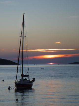 如果今年夏天你會去特羅吉爾 (Trogir)，記住Save低呢篇。
