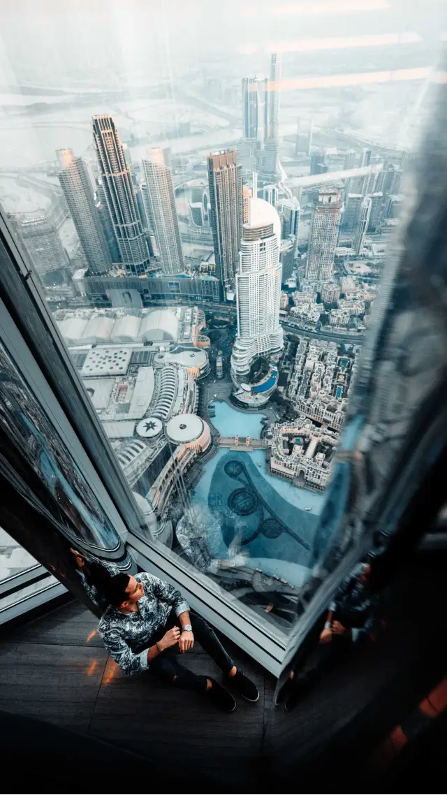 Capturing Dubai's Heights: Shooting at the World's Highest Restaurant @atmospheredubai 🏙