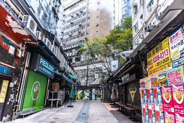 香港蘭桂坊：中環最熱鬧的夜市街區，外來遊客必打卡地！