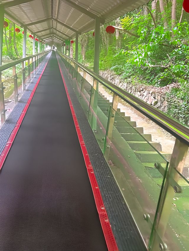 真正大山裡的水上樂園，玩水去囉