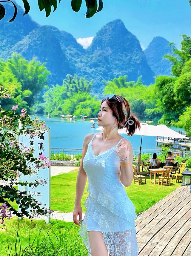 陽朔遇龍河畔的惬意住宿，盡享自然美景。