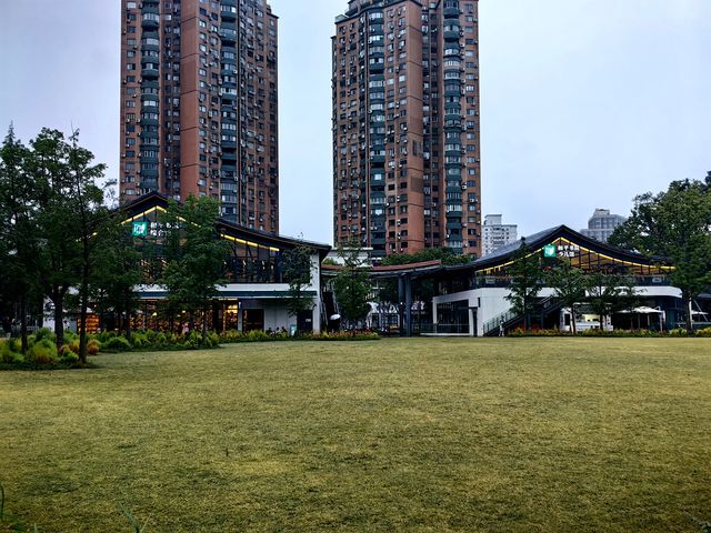蛻變——和平公園。