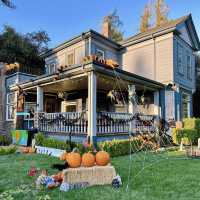 Spooky Halloween center of Willow Glen neighbourhood