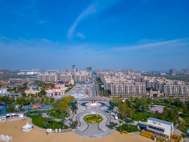 曹妃甸攬月灣：文旅融合的璀璨之地。