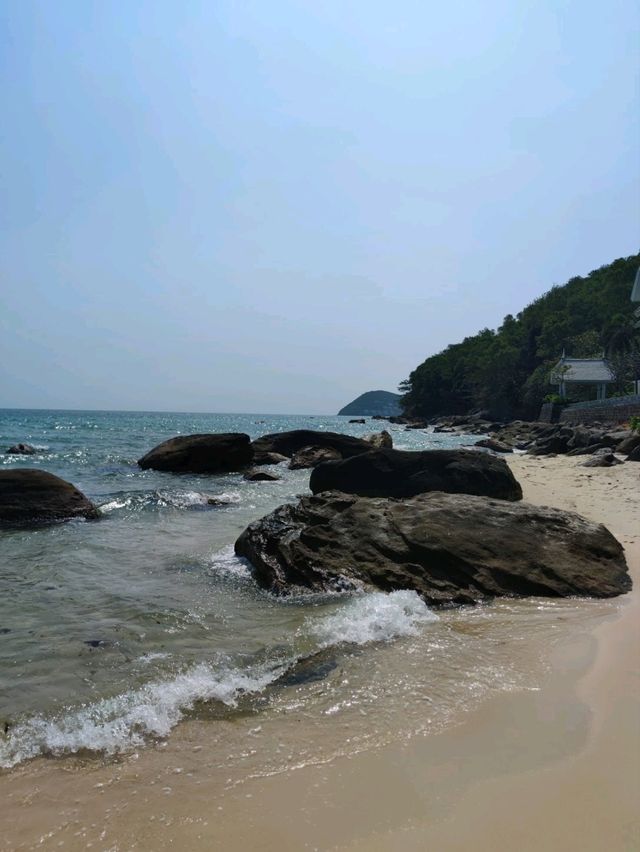 Is Khem Beach in Phu Quoc Worth Visiting in February?
