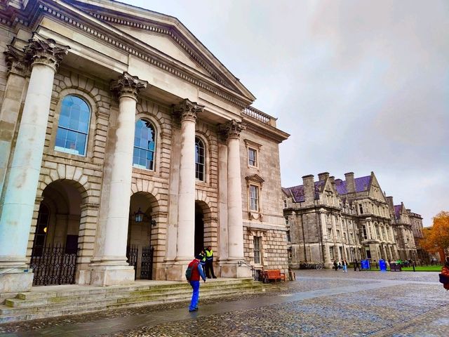 🇮🇪Exploring Trinity College in Dublin: A Relaxing Sunday Stroll 🌿🏫