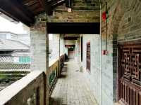 一座大宅院，四位大將軍