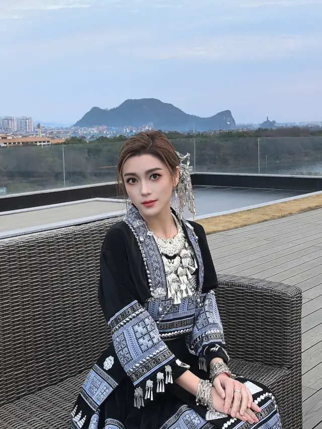 Detailed Guide to Elephant Trunk Hill in Guilin: A Landmark Wonder in a Landscape Painting