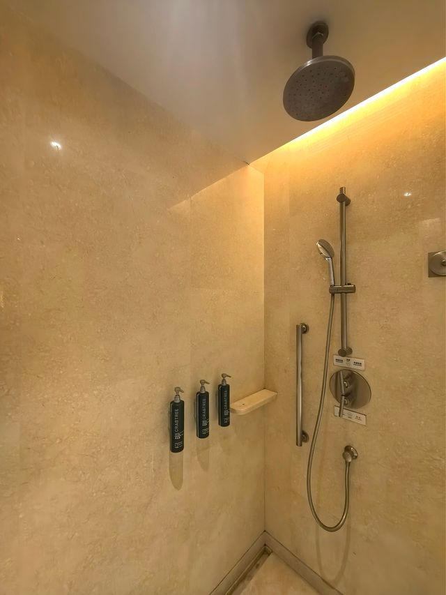 廣納四海財，喜迎八方客，青島金沙灘希爾頓酒店