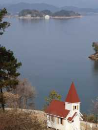 A Chill Escape to Qiandao Lake Beer Town 🍻