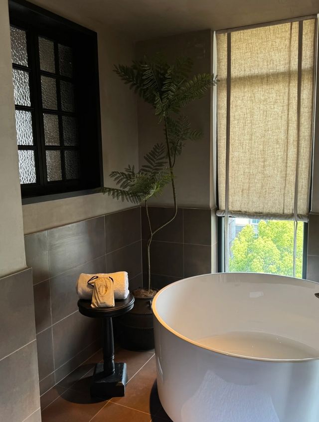 我唔允許嚟成都旅遊嘅每個人錯過呢間酒店!