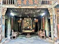 Backpacker’s Guide to Fenghuang Ancient Town: A Journey Through Time and Frame