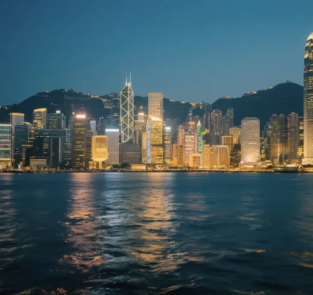 홍콩 영화 속 빛을 따라 | 홍콩 거리를 거닐며, 번화한 홍콩의 옛 꿈을 만나다