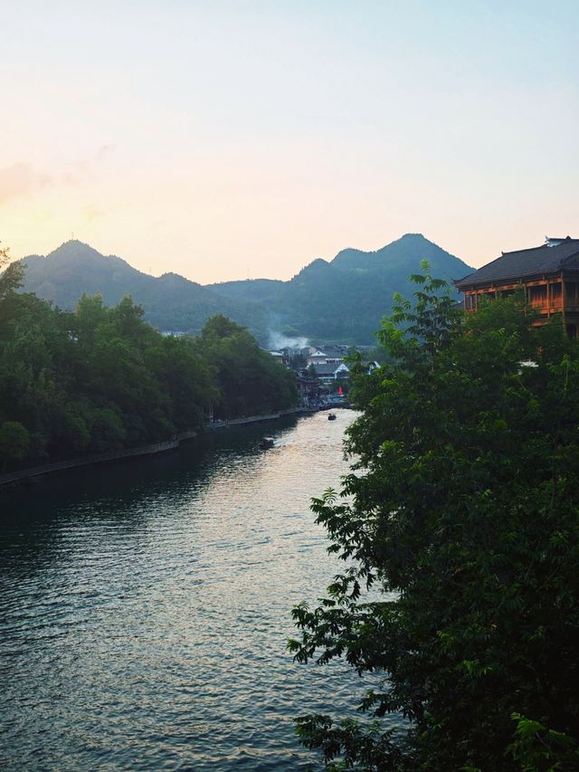 邊城：被時光遺忘嘅山水謠喺湘西嘅褶皺入面，