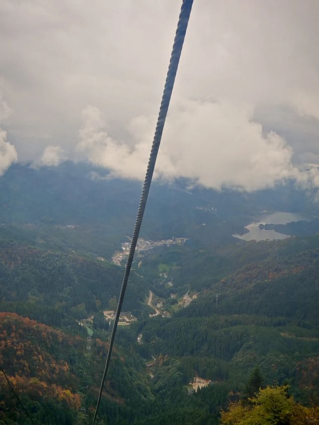 真的是被低估的瓦屋山