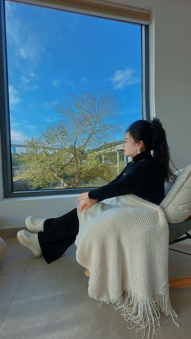 婺源神仙民宿！月亮灣對面的治癒小天地   來婺源住對地方太加分✨ 凡塵民宿的地理位置絕了，對面就是月