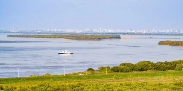 【黑瞎子島探秘指南】🌿🐻一場野性與自然交融嘅極致冒險!
你係咪都夢想遠離喧囂,嚟到一片純淨嘅原生 【黑瞎子島探秘指南】🌿🐻一場野性與自然交融嘅極致冒險!
你係咪都夢想遠離喧囂,嚟到一片純淨嘅原生