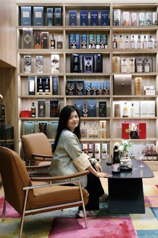 저는 놀랍도록 훌륭한 호주산 레드 와인인 제칼란다(Jekkalanda)를 발견했습니다! 취장에서 열린 비공개 시음회에 참석했는데 정말 감탄했습니다.
