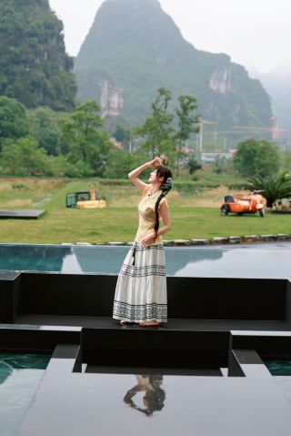 Yangshuo! A place where you can stay amidst breathtakingly beautiful landscapes.