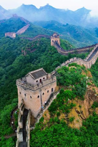 No wonder National Geographic named it the most beautiful Great Wall❗️ Breathtaking 🫪