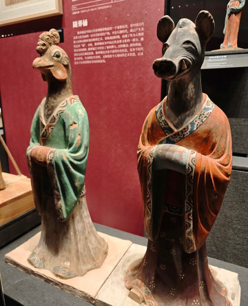新疆ウイグル自治区博物館｜千年のシルクロードを巡り、神秘的な西域の