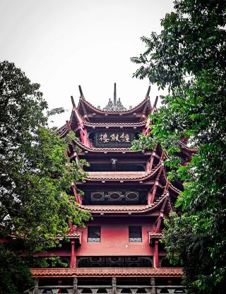 Deyang Bell and Drum Tower | Take in the city's vibrant life from the ancient tower on the east mountain