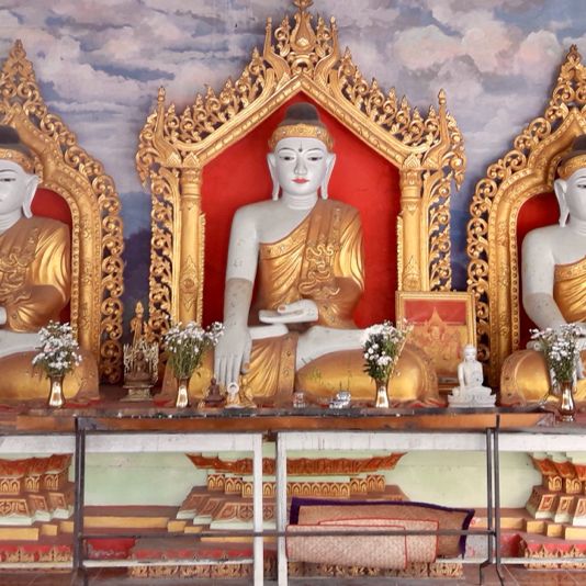 เจดีย์ ShweSanTaw เมืองเย่ เมี่ยนม่า  