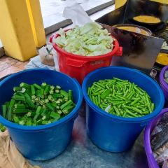 Kam Long Ah Zai Curry Fish Head User Photo