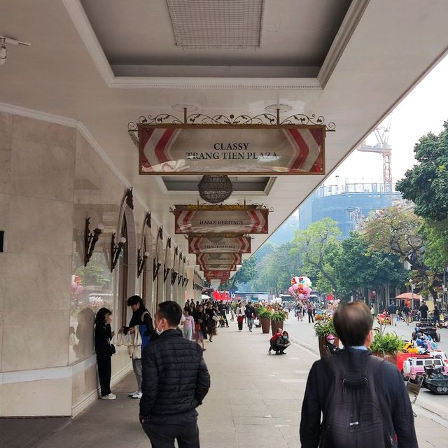 Luxury Shopping Mall in Hanoi