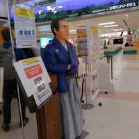 高知空港は郷土愛に溢れている！坂本龍馬もよさこいもアンパンマンもぼうしパンも！