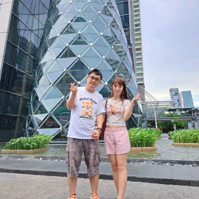 王權瑪哈納功大廈旁超好拍的空橋連通商場💕🩷👍