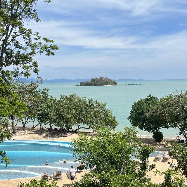 Island Escape by Burasari เกาะมะพร้าวภูเก็ต📍