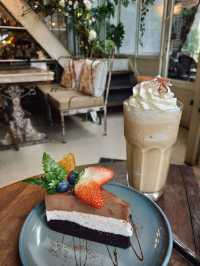 B - story cafe