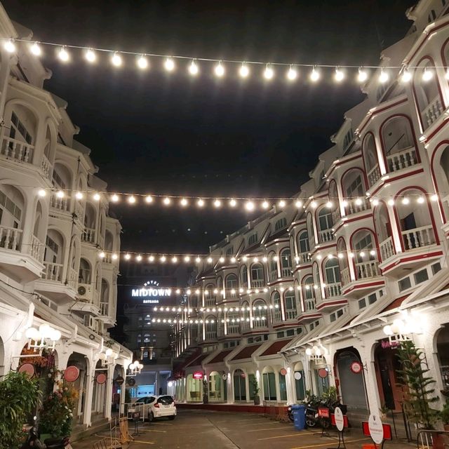 โรงแรมสุดคุ้มกลางเมืองเก่าภูเก็ต 
