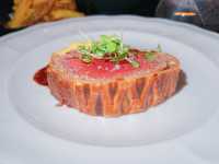 Tasting Menu既價錢已經包哂幾個courses， 仲有Beef Wellington，質素又高，真係好抵食～ 