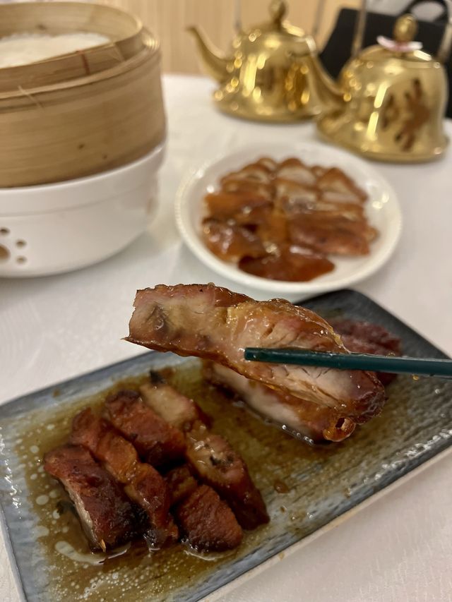 《鴨大哥》酥香片皮鴨