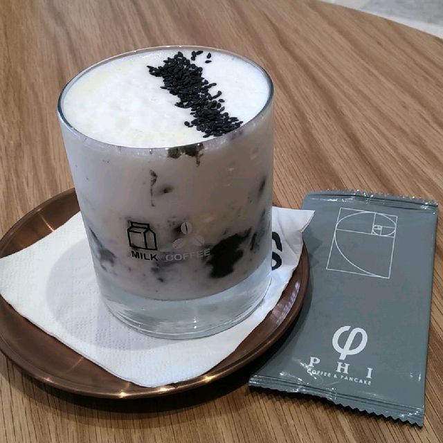 帶狗狗在香港最高處食souffle 