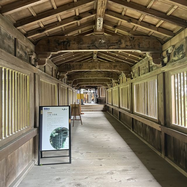 【竹生島】滋賀県の琵琶湖に浮かぶ島