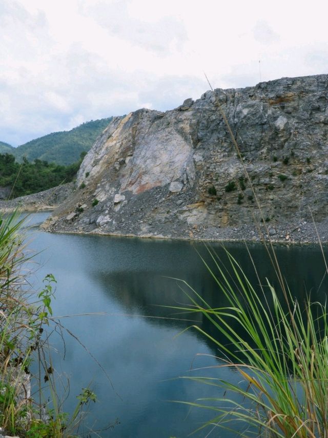 Blue Lagoon สระมรกตแกรนด์แคนยอน ภูผาม่าน