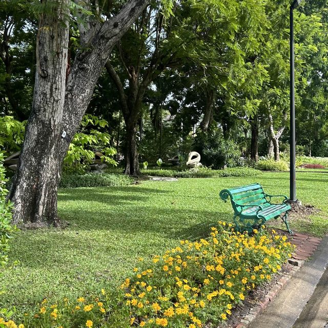 สวนจตุจักร 🌳”🚶🏻‍♀️..🚶🏻— เที่ยววันหยุด!!!!