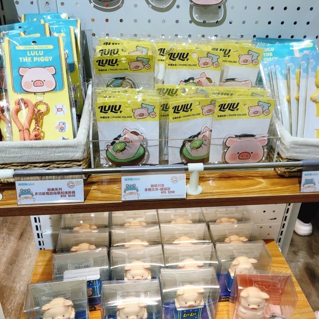 台北｜🐷🐽🐖可愛到爆的豬豬仔📍 罐頭豬LuLu豬朋引伴旅行社 (華山快閃店)
