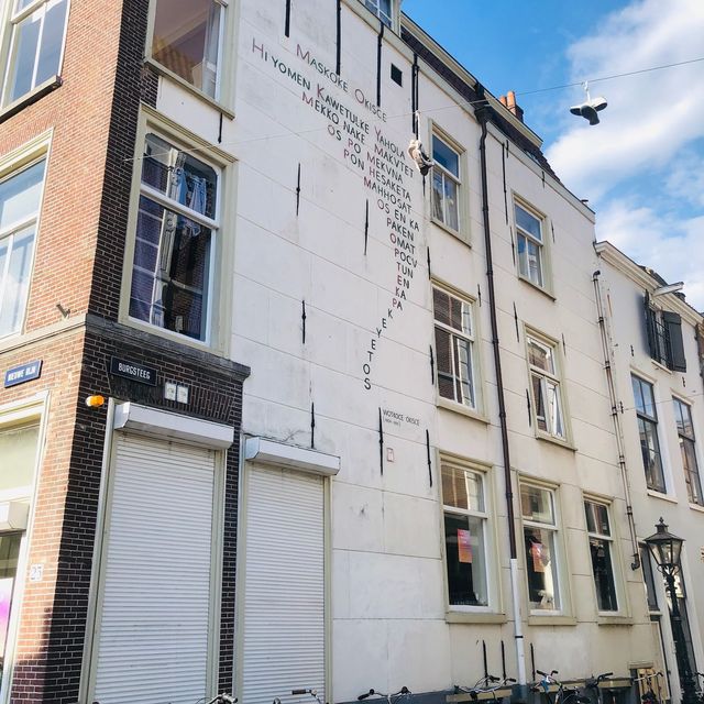 荷蘭🇳🇱萊頓市中心河岸景色🚤🛶