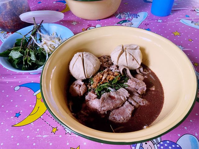 โอ้โห ก๋วยเตี๋ยว ก๋ามัง