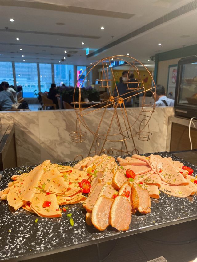 屯門抵食酒店自助餐🍽️ 牛迷 • 龍蝦 • 焗蠔主題