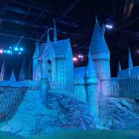  Step inside the Harry Potter set in London!!